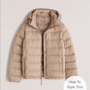 BRAND NEW Abercrombie Tan Packable Puffer Jacket